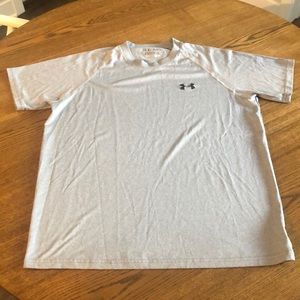 Under Armour Loose Fit Heatgear Athletic Shirt